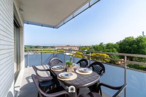 Mediterranean Way - Los Olivos