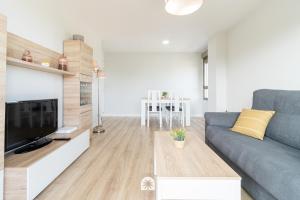 Mediterranean Way - Los Olivos