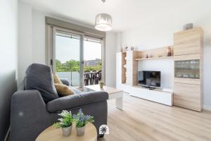 Mediterranean Way - Los Olivos