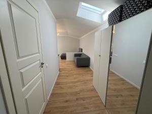 Old Town Quiet Rooftop Studio Apartment