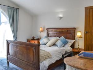 Church View Apartment