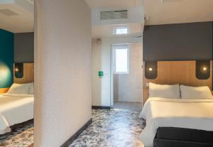Hotels B&B HOTEL Amiens Centre Cathedrale : Chambre Double - Accessible aux Personnes à Mobilité Réduite 