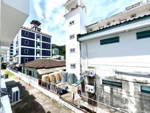 Patong Canal Villa 210