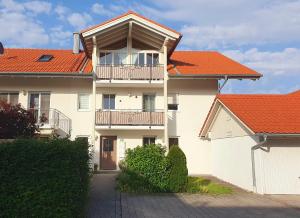 Ferienwohnung SCHALL - Erholung zwischen Bergen und Chiemsee