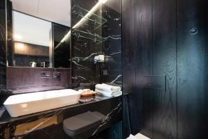 Apartment The Manor 2 Studio River View, Near Landmark 81, Free Pool Access