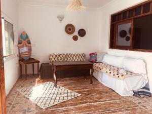 Banana beach house with garden!