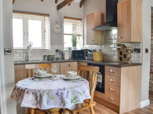 The Stables - Uk48755