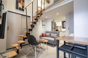 Athens Loftnest