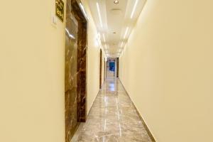 Hotel Crystal By Glitz Hotels