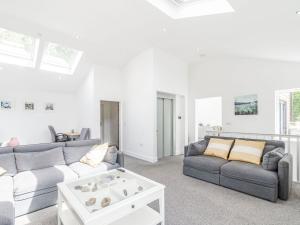 High Trees View - Cottage