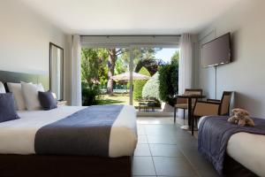 Triple Room room in Domaine de la Petite Isle - Luberon