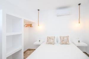 Azure Horizon Skyros