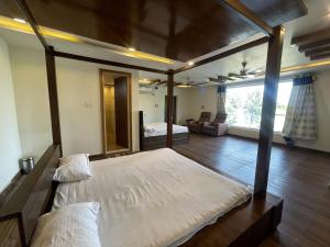 Anandam Orchard 3BR Farmstay by Homeyhuts