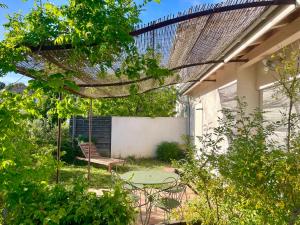 Maisons de vacances Chez Georges - Maison 2 - Les Gites du Verdon : photos des chambres