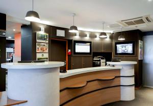 Hotels B&B HOTEL Marseille Prado Parc des Expositions : photos des chambres