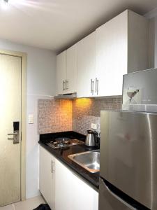 Entire Apartment in Makati City with FAST WIFI