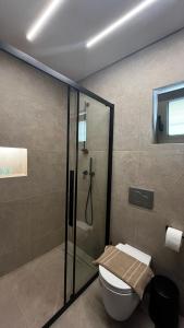 Χenion Inn - Athens Airport, Easy Check In Anytime