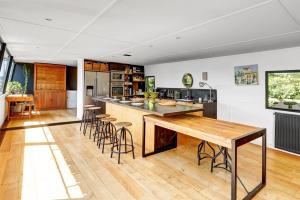 Appartements Parenthese sur l eau Elegance a Saint-Cloud : photos des chambres