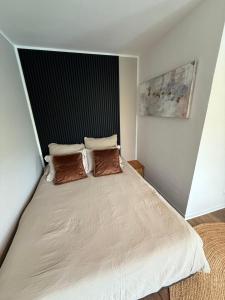 Premium-Messe-Apartment No 6 - direkt gegenüber der Messe Essen, mit Küche, Smart-TV und Balkon