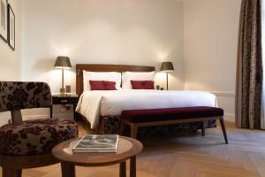 Suite room in Hotel Bellevue Palace Bern