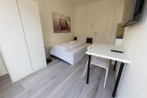 Cozy Studio with Balcony in the City BE37