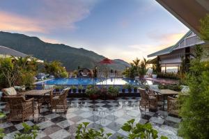 Mayfair Manor Jungpana