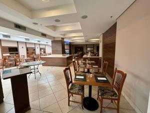 Hotel Estanpla Moema Ibirapuera com garagem piscina 1004