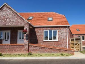 Dawson Park 2 - Uk12661