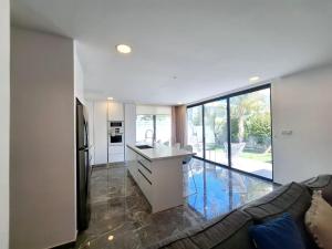 Panorama Luxury Summer Villa