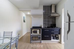 Apto completo a 700m da Praia dos Ingleses MAB0203