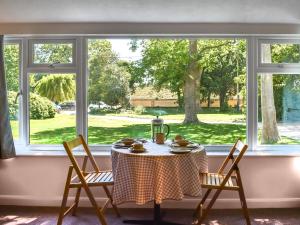 Beachborough Park Summer House