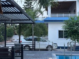 Villa Orchidia with Private Pool 3BR by Homeyhuts