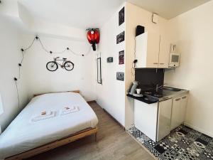 Appartements Lys 7 magnifique studio tout equipe proche de tout : photos des chambres