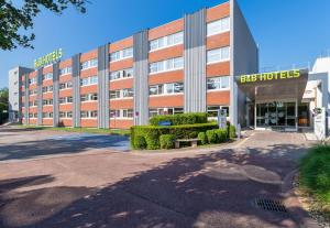 Hotels B&B HOTEL Lyon Nord 4 etoiles : photos des chambres