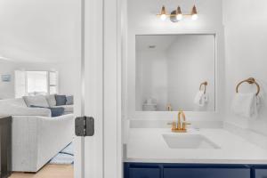 Casa de Tortugas - a spacious townhome with 30a private beach access