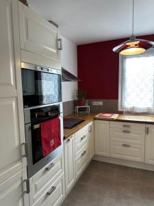 Appartements Appartement lumineux avec parking prive et balcon : photos des chambres
