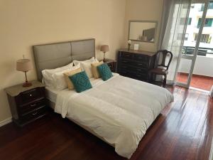 Robert Apartment in Ajuda