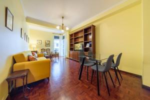 Casa Branca Apartment by Mth