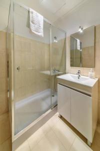 Casa Branca Apartment by Mth