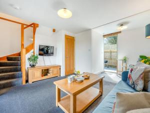 Roosters Rest - Uk48255