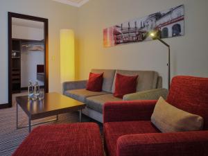 Executive Junior Suite room in Steigenberger Graf Zeppelin
