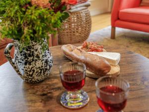 Coach House - Uk32202