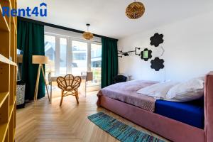 Centaurus 15 by RENT4YOU