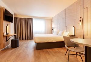 Hotels B&B HOTEL Lille Lillenium Eurasante : photos des chambres