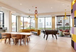 Hotels B&B HOTEL Lille Lillenium Eurasante : photos des chambres