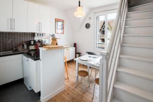 DUPLEX villa ancienne, 59 m2 , vue mer et plein centre!