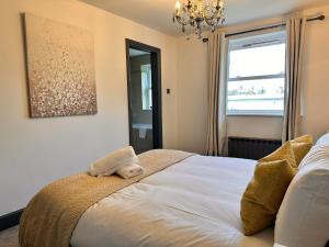 Spacious 2 Bed 2 Bath on Osborne Road