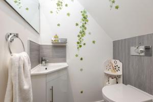 James Robb Avenue - No 4