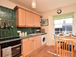 1 Bed in Appledore CAPTV