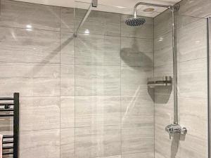 Apartment 9 Barton Manor - Uk40051